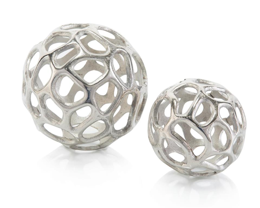 Picture of SET OF TWO SILVER BALLS WITH HOLES